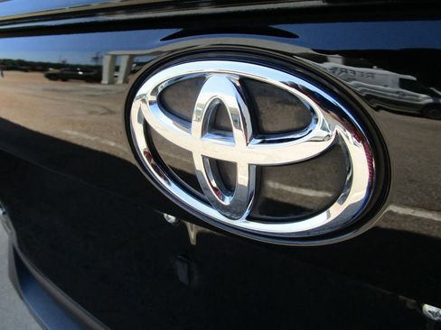 Used 2024 Toyota RAV4 XLE Premium FWD image 13