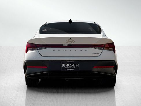 New 2026 Hyundai Elantra Limited FWD image 5