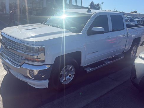 Used 2018 Chevrolet Silverado 1500 LT w/ All Star Edition RWD image 7