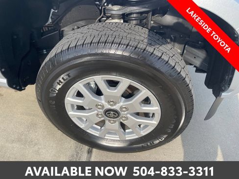 Certified 2026 Toyota Tacoma SR5 AWD/4WD image 12
