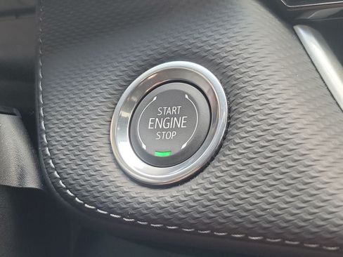 Used 2026 Chevrolet Equinox LT FWD image 27