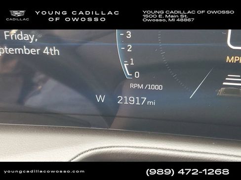 Used 2024 Cadillac XT4 Premium Luxury w/ Cold Weather Package AWD/4WD image 13