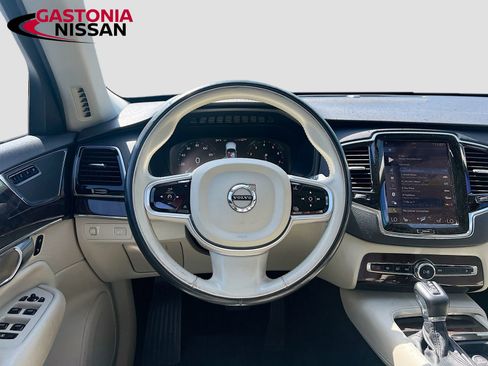 Used 2016 Volvo XC90 T6 Momentum w/ Momentum Plus Package image 31