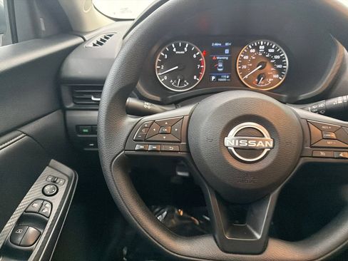 Used 2025 Nissan Sentra S FWD image 22