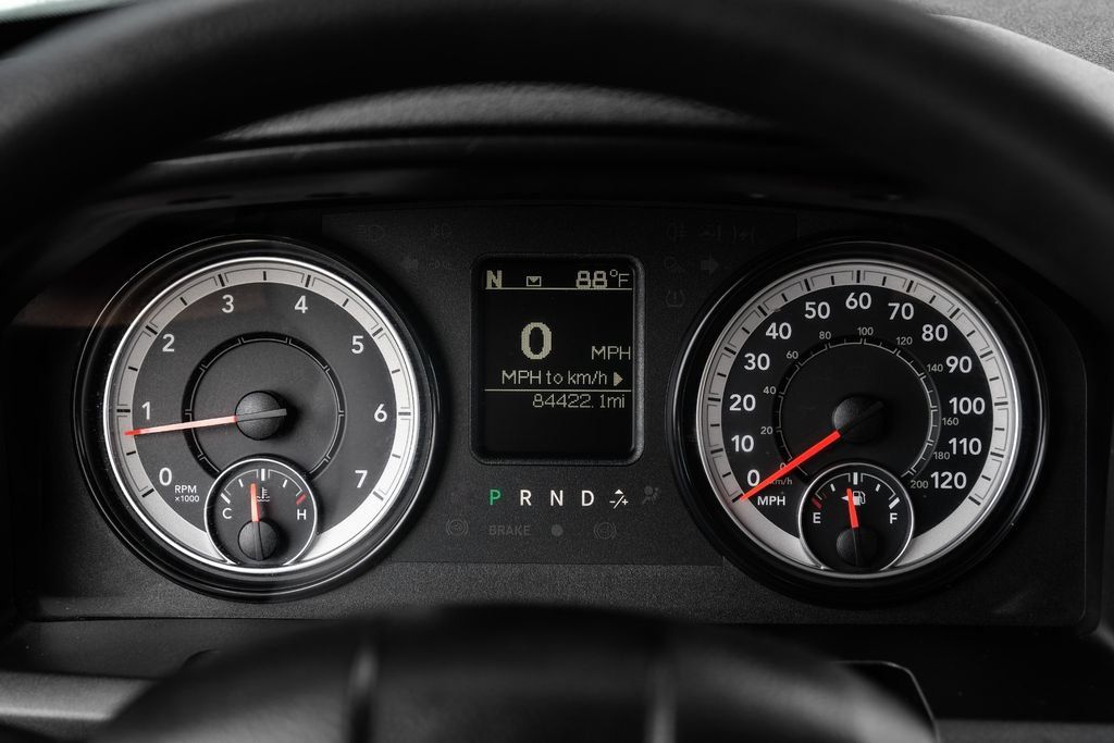 Used 2022 RAM 1500 Classic SLT RWD image 15