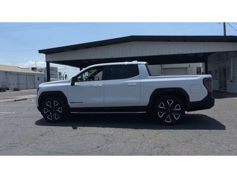 New 2025 GMC Sierra EV Denali image 8