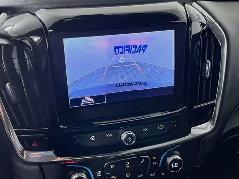 Used 2021 Chevrolet Traverse LT w/ LPO, Floor Liner Package AWD/4WD image 19