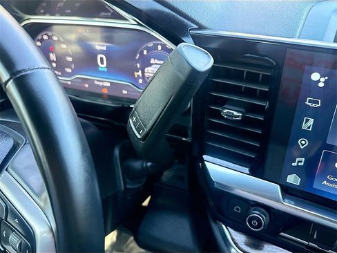 Used 2024 Chevrolet Silverado 1500 RST image 17