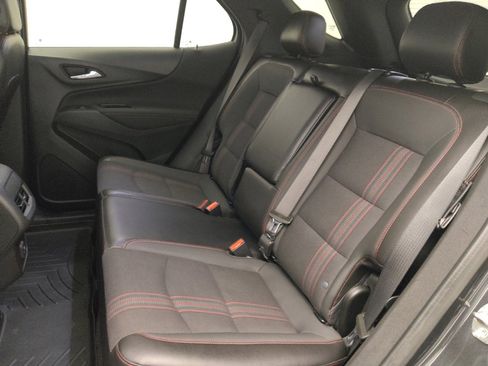 Used 2022 Chevrolet Equinox RS AWD/4WD image 18