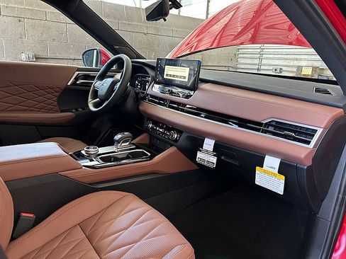 New 2025 Mitsubishi Outlander SEL image 28