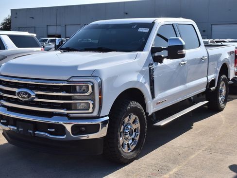 Used 2024 Ford F250 King Ranch w/ Chrome Package image 2