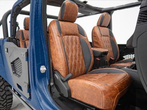 Used 2025 Jeep Gladiator Sport image 38