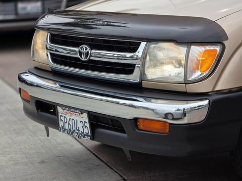 Used 1998 Toyota Tacoma 2WD Xtracab V6 image 8