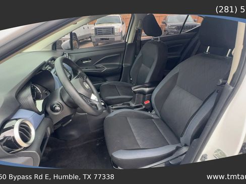 Used 2024 Nissan Versa SV w/ Trunk Package FWD image 14
