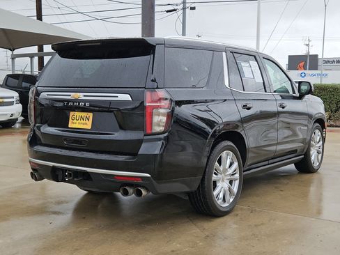 Certified 2022 Chevrolet Tahoe High Country AWD/4WD image 3