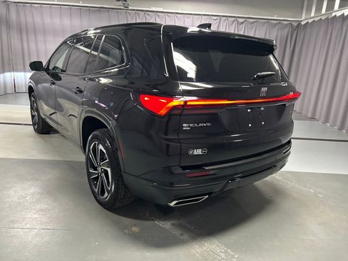 Used 2025 Buick Enclave Sport Touring image 5