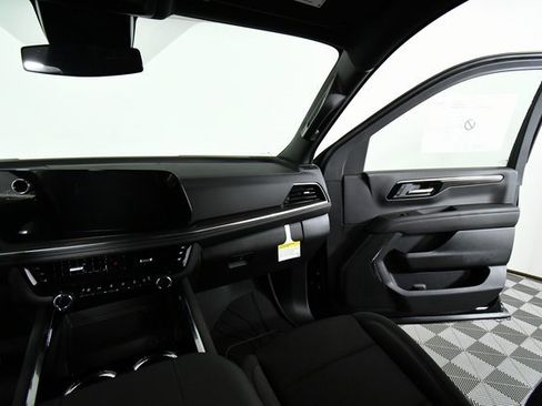 New 2026 Chevrolet Tahoe LS image 20