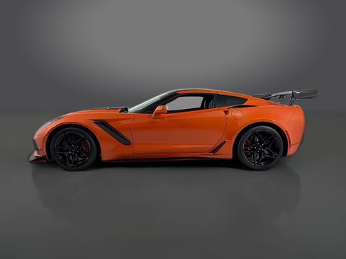 Used 2019 Chevrolet Corvette ZR1 RWD image 8