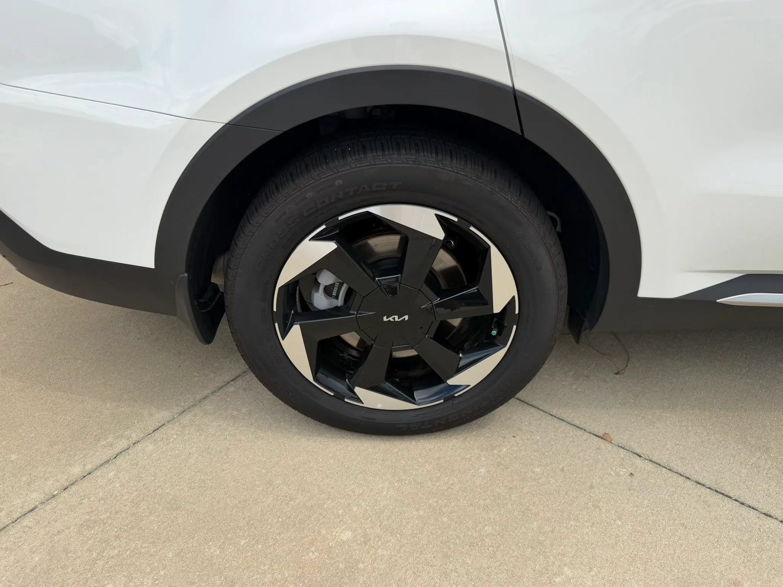 Used 2025 Kia Sorento EX FWD image 19