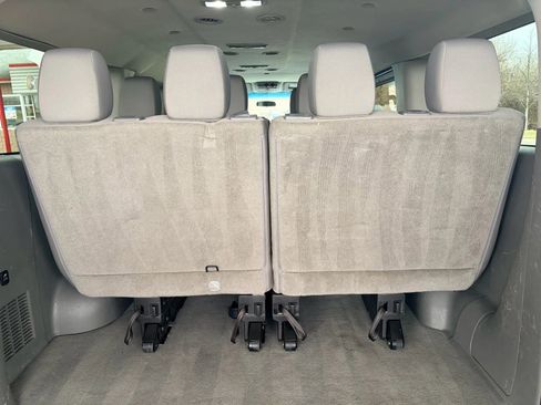 Used 2016 Nissan NV 3500 SV image 23