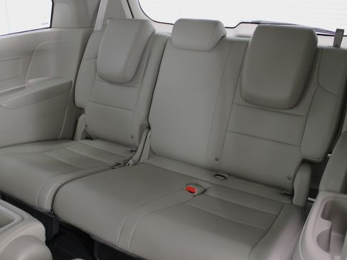 Used 2016 Honda Odyssey EX-L image 40