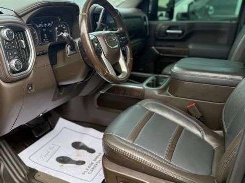 Used 2023 GMC Sierra 3500 Denali w/ Denali Ultimate Package AWD/4WD image 8