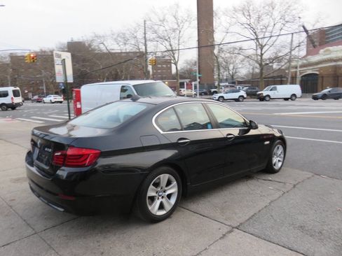 Used 2013 BMW 528i xDrive Sedan image 4