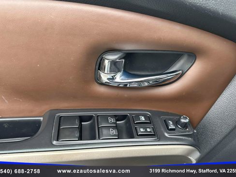 Used 2021 Nissan Titan Platinum Reserve w/ Moonroof Package image 18