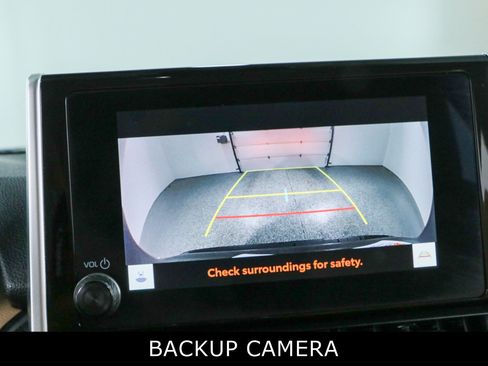 Used 2023 Toyota RAV4 LE AWD/4WD image 18