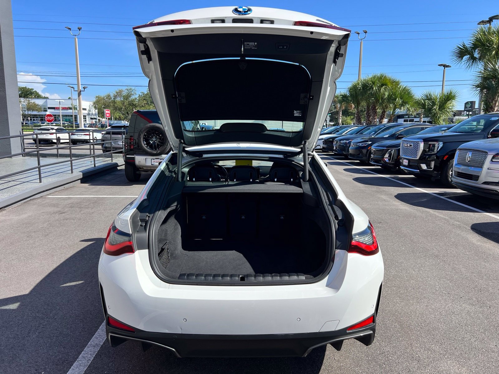 Used 2024 BMW i4 eDrive35 w/ Premium Package RWD image 19