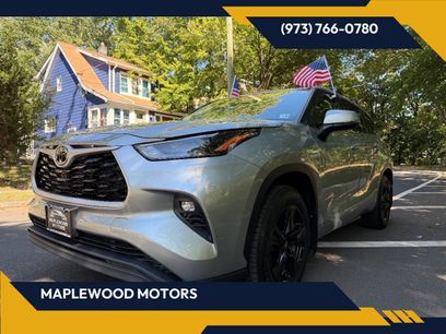 Used 2022 Toyota Highlander LE