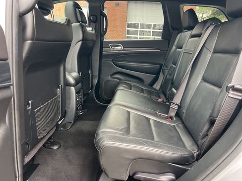 Used 2020 Jeep Grand Cherokee Limited image 26