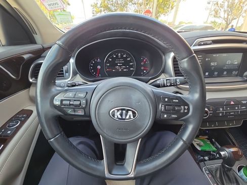Used 2018 Kia Sorento EX w/ EX Advanced Touring Package image 19