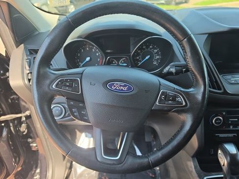 Used 2019 Ford Escape SEL FWD image 14