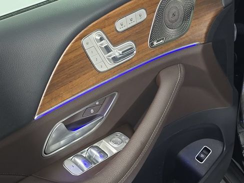 Certified 2022 Mercedes-Benz GLS 450 4MATIC image 17