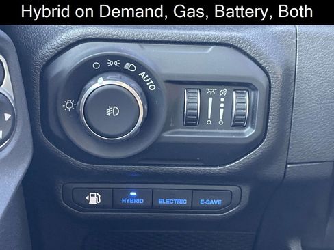 Used 2021 Jeep Wrangler Unlimited Sahara w/ Cold Weather Group image 12