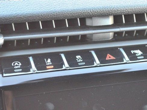 New 2025 Jeep Grand Cherokee Limited image 28