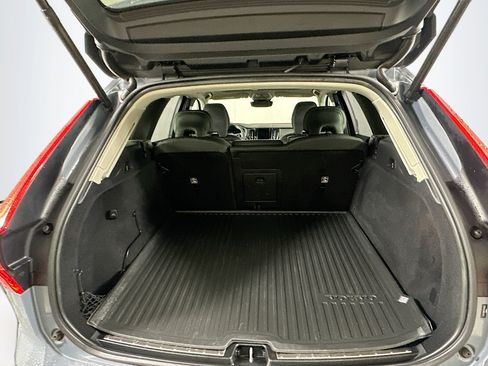 Used 2023 Volvo XC60 B5 Ultimate w/ Protection Package Premier AWD/4WD image 29