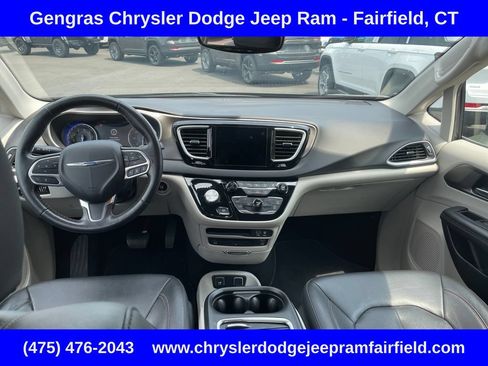 Used 2020 Chrysler Pacifica Touring-L Plus FWD image 67