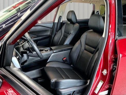 Used 2024 Nissan Rogue SL AWD/4WD image 21