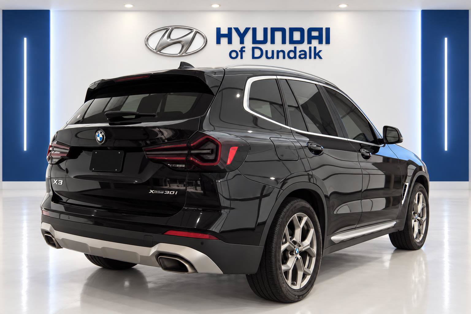 Used 2022 BMW X3 xDrive30i w/ Convenience Package AWD/4WD image 4