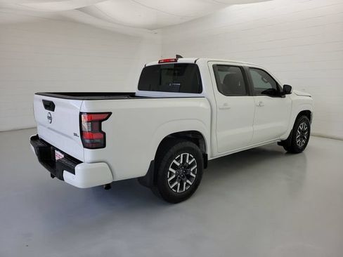 Used 2024 Nissan Frontier SL w/ Technology Package RWD image 5