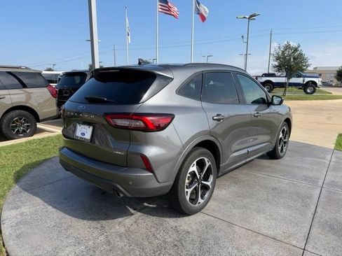 Certified 2023 Ford Escape ST-Line Select w/ Tech Pack #2 AWD/4WD image 6