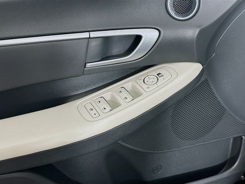 Used 2024 Hyundai Sonata SEL FWD image 15