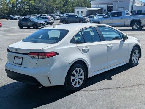 Used 2026 Toyota Corolla LE FWD image 7