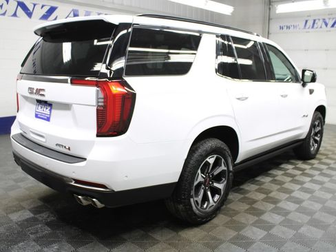 Used 2026 GMC Yukon AT4 Ultimate w/ LPO, Floor Liner Package AWD/4WD image 6