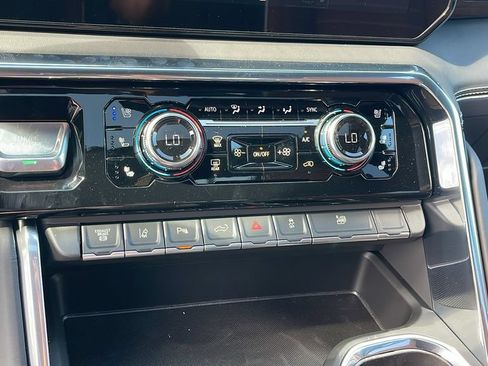 New 2026 GMC Sierra 3500 Denali Ultimate AWD/4WD image 21