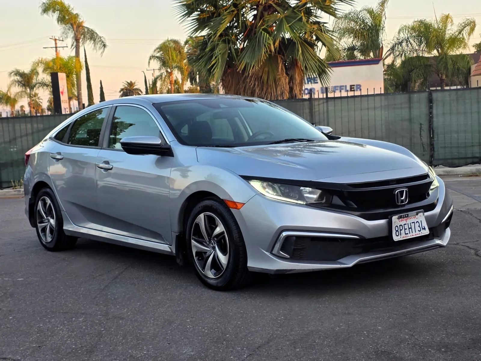Used 2020 Honda Civic LX image 2