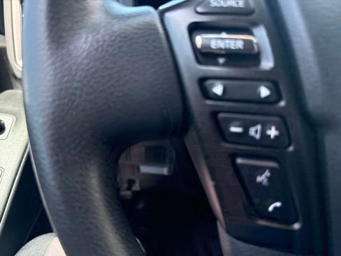 Used 2022 Nissan Frontier SV w/ Technology Package RWD image 28