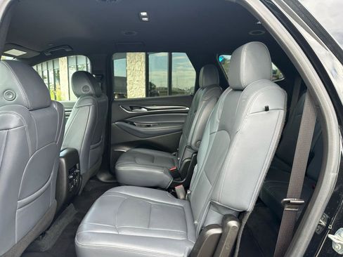 Used 2022 Buick Enclave Premium FWD image 14